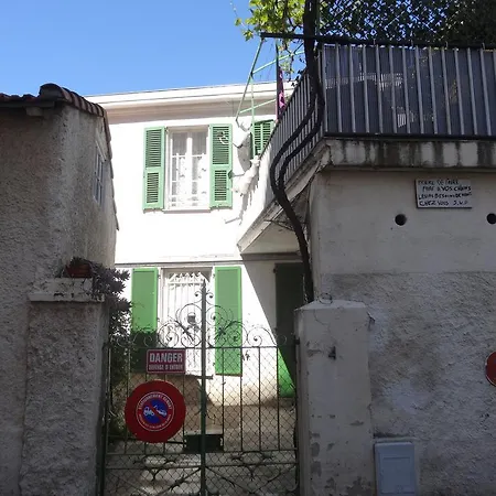 Casa Madere- Ideal Couples - & Cosy -train Station - Tram & Supermarkets-balcony- Washing-machine-ac نيس
