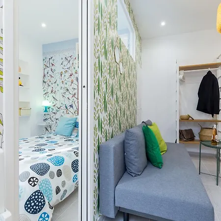Casa Madere- Ideal Couples - & Cosy -train Station - Tram & Supermarkets-balcony- Washing-machine-ac ניס