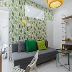 Casa Madere- Ideal Couples - & Cosy -train Station - Tram & Supermarkets-balcony- Washing-machine-ac Nizza